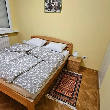 Nikmar Lux